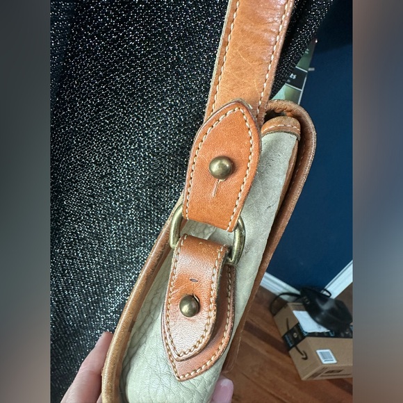 Vintage Dooney & Bourke All Weather Crossbody Satchel - Picture 10 of 12
